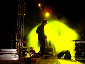 CLICK ON PHOTO TO SEE PICS OF NIKOS PORTOKALAGLOU AND BAND PLAYING AT VATHY
